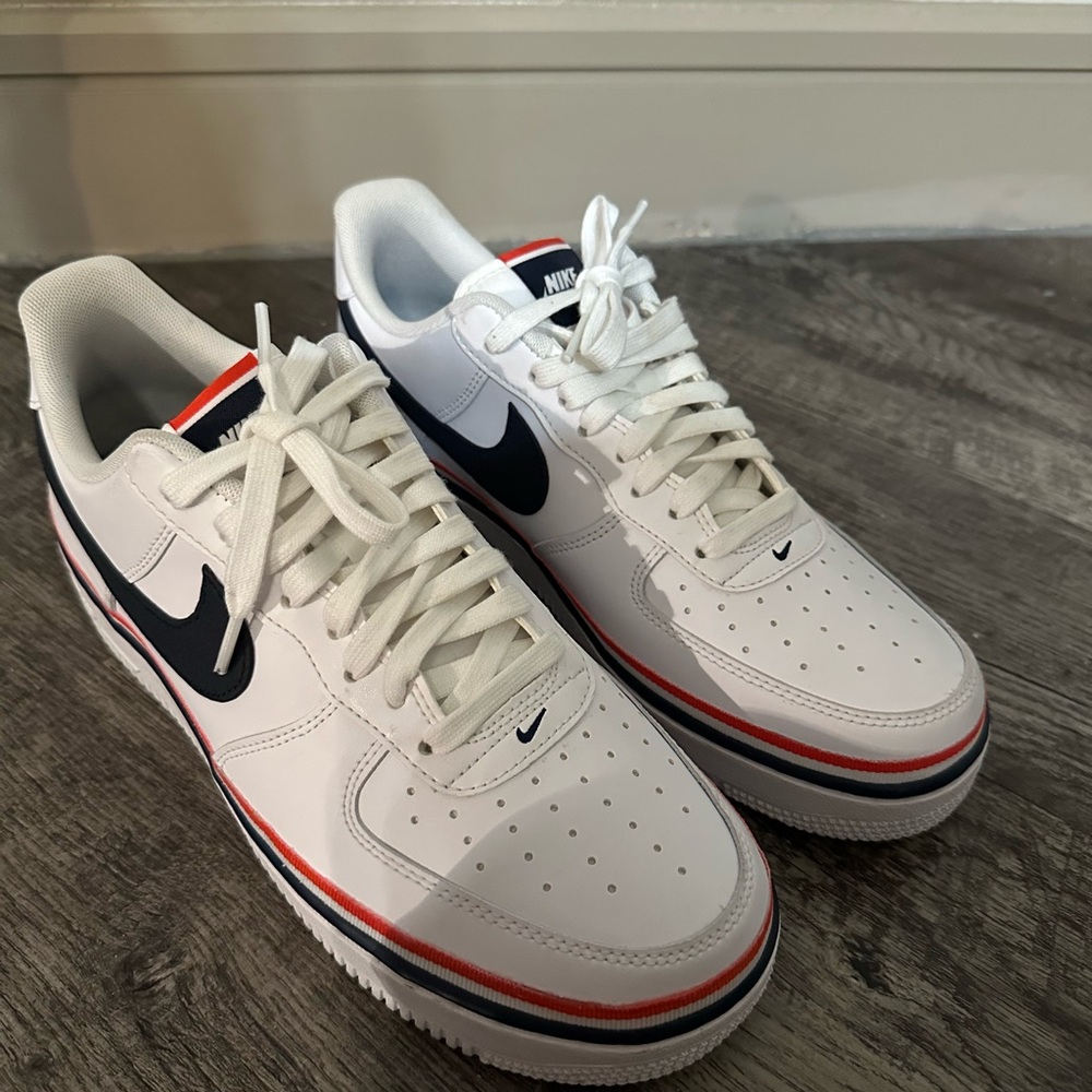 Nike Air Force 1 Low White Navy Red Accent Sneakers SZ 9 Men (no box)